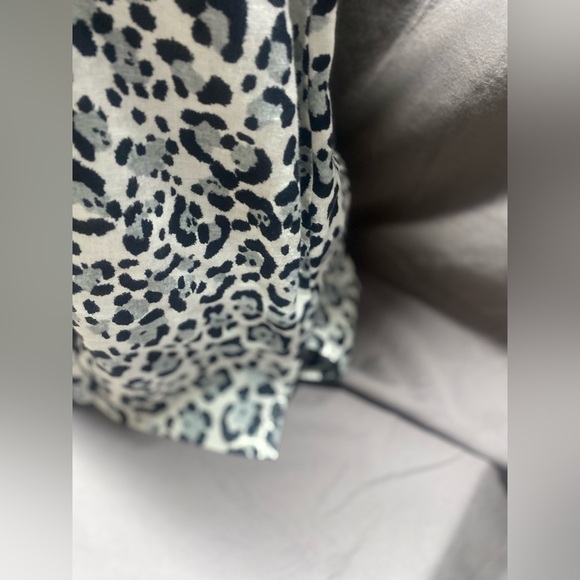 Jones New York Black White Animal Print Thick Linen Blend Button Down M - Picture 5 of 11